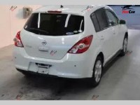 Nissan Tiida - 2010