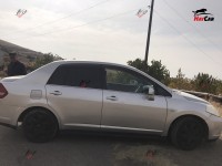 Nissan Tiida - 2005