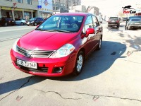 Nissan Versa - 2010
